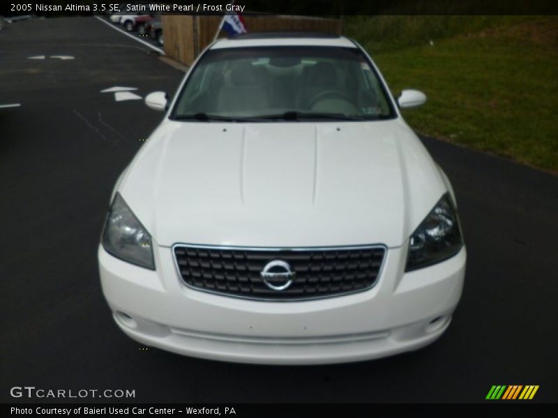 Satin White Pearl / Frost Gray 2005 Nissan Altima 3.5 SE