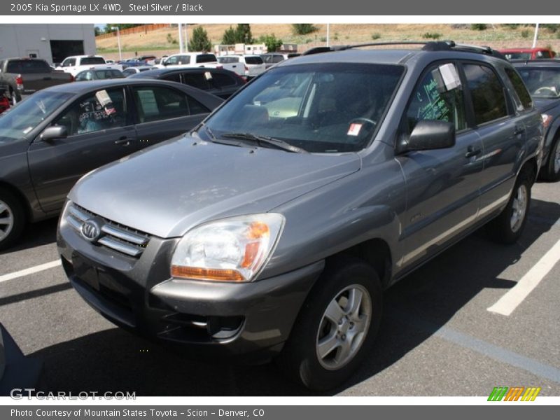 Front 3/4 View of 2005 Sportage LX 4WD