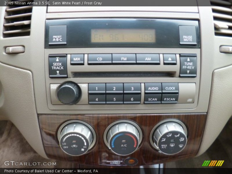 Satin White Pearl / Frost Gray 2005 Nissan Altima 3.5 SE
