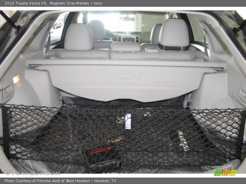 Magnetic Gray Metallic / Ivory 2010 Toyota Venza V6