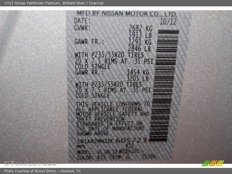 Brilliant Silver / Charcoal 2013 Nissan Pathfinder Platinum