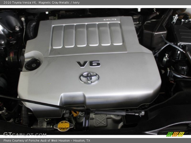 Magnetic Gray Metallic / Ivory 2010 Toyota Venza V6