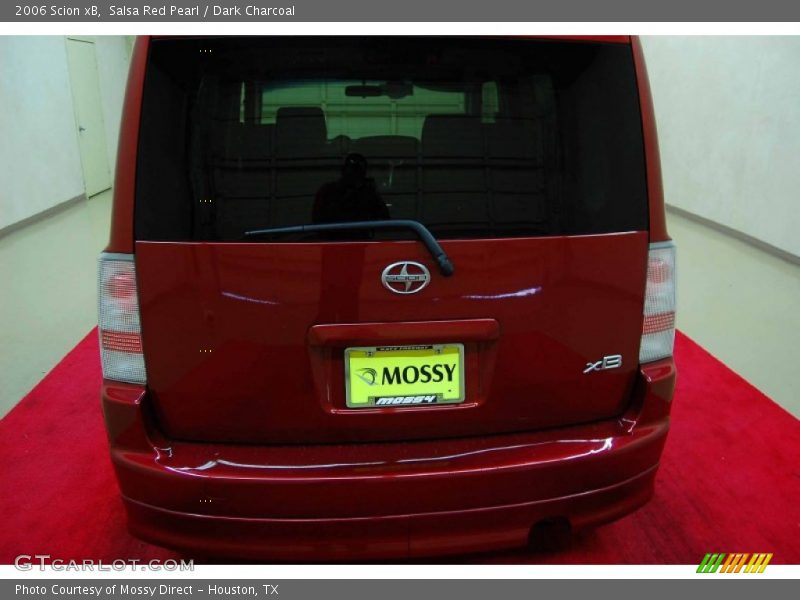 Salsa Red Pearl / Dark Charcoal 2006 Scion xB