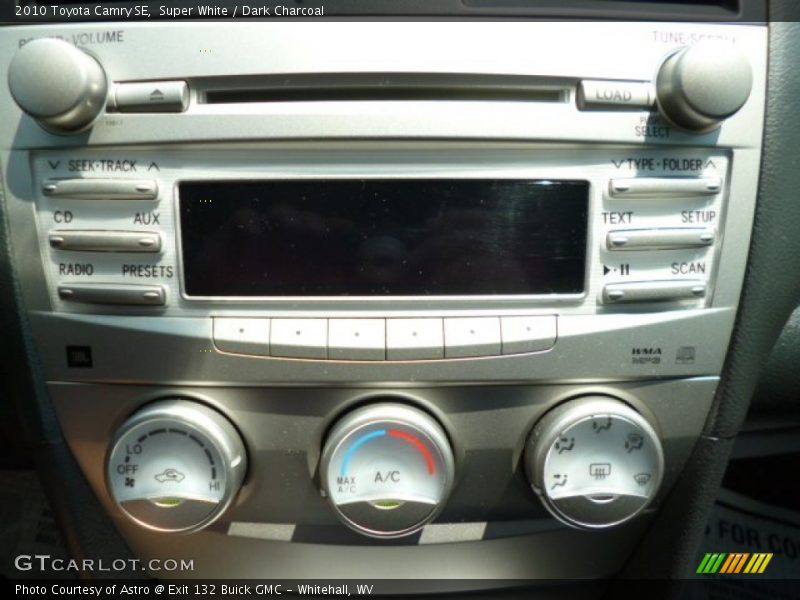 Super White / Dark Charcoal 2010 Toyota Camry SE