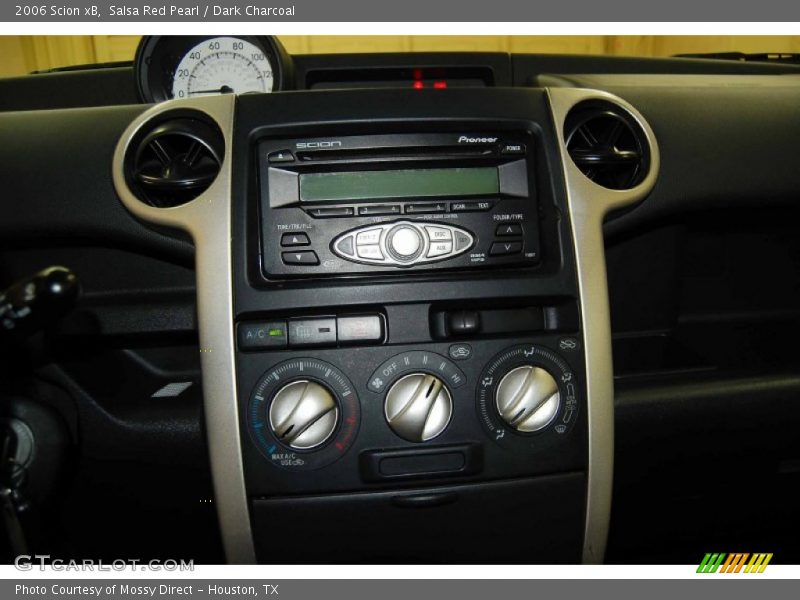 Salsa Red Pearl / Dark Charcoal 2006 Scion xB