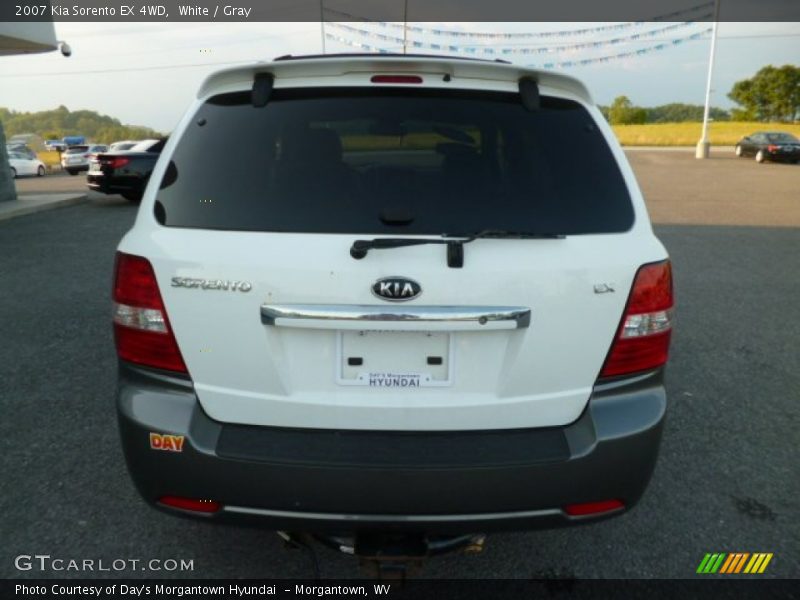 White / Gray 2007 Kia Sorento EX 4WD
