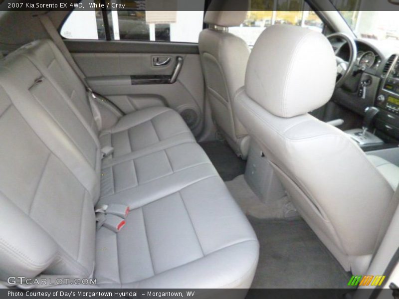 White / Gray 2007 Kia Sorento EX 4WD