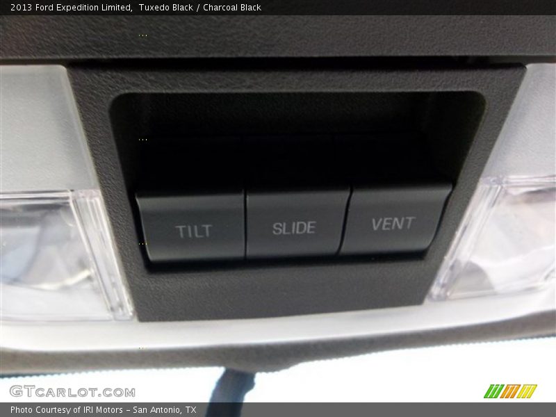 Tuxedo Black / Charcoal Black 2013 Ford Expedition Limited