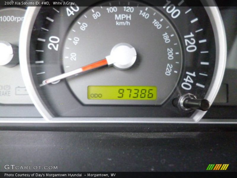 White / Gray 2007 Kia Sorento EX 4WD