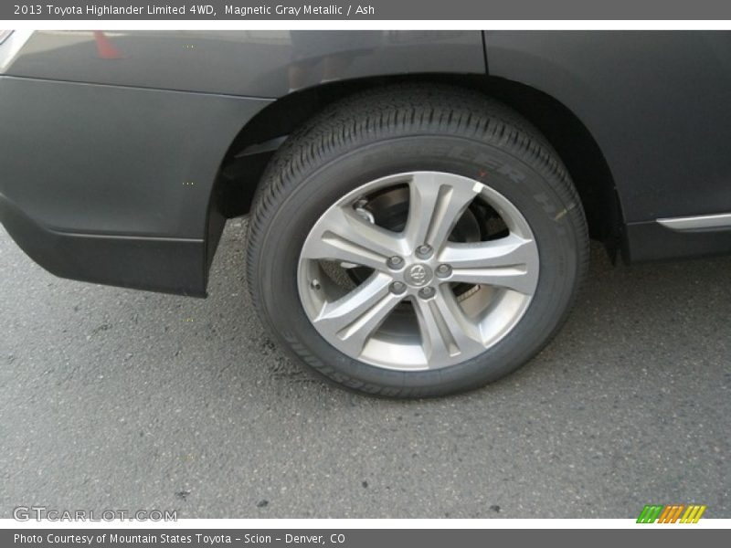 Magnetic Gray Metallic / Ash 2013 Toyota Highlander Limited 4WD