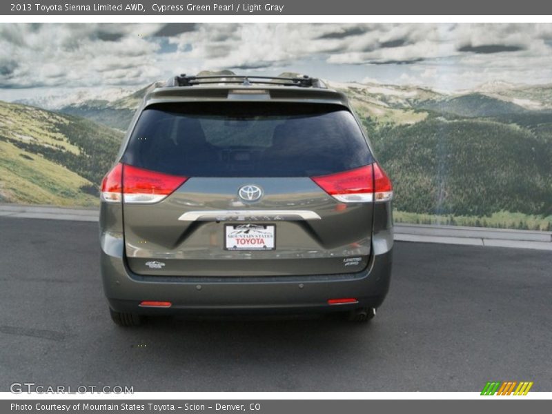 Cypress Green Pearl / Light Gray 2013 Toyota Sienna Limited AWD