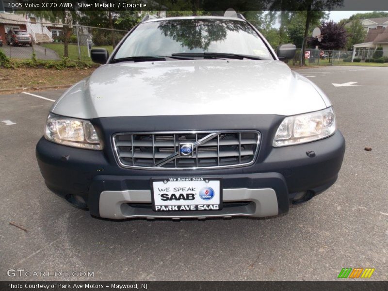 Silver Metallic / Graphite 2005 Volvo XC70 AWD