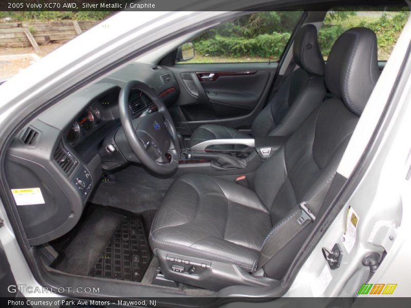  2005 XC70 AWD Graphite Interior