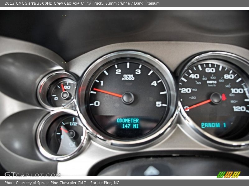 Summit White / Dark Titanium 2013 GMC Sierra 3500HD Crew Cab 4x4 Utility Truck