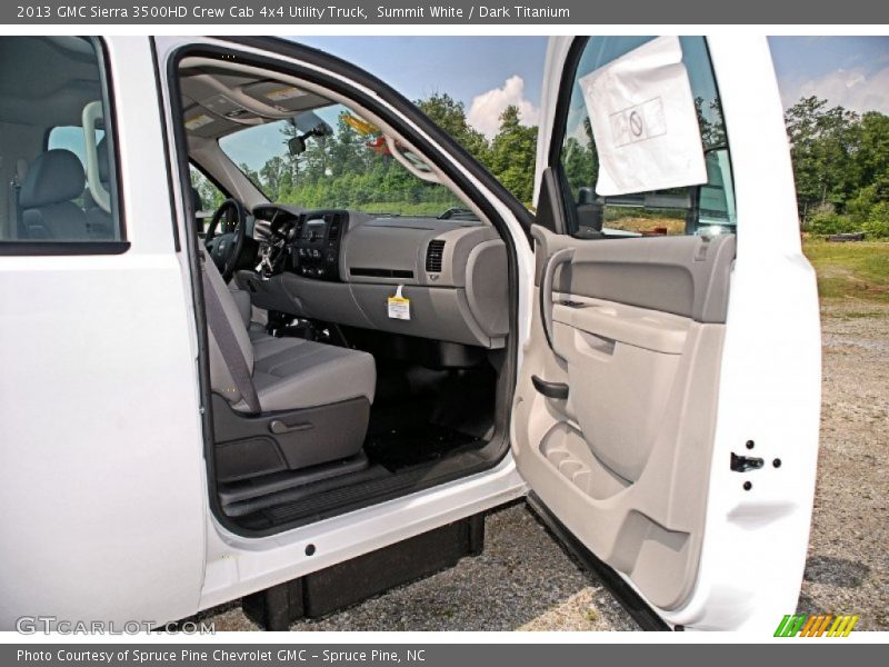 Summit White / Dark Titanium 2013 GMC Sierra 3500HD Crew Cab 4x4 Utility Truck