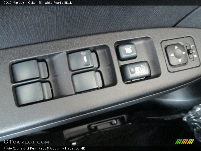 White Pearl / Black 2012 Mitsubishi Galant ES