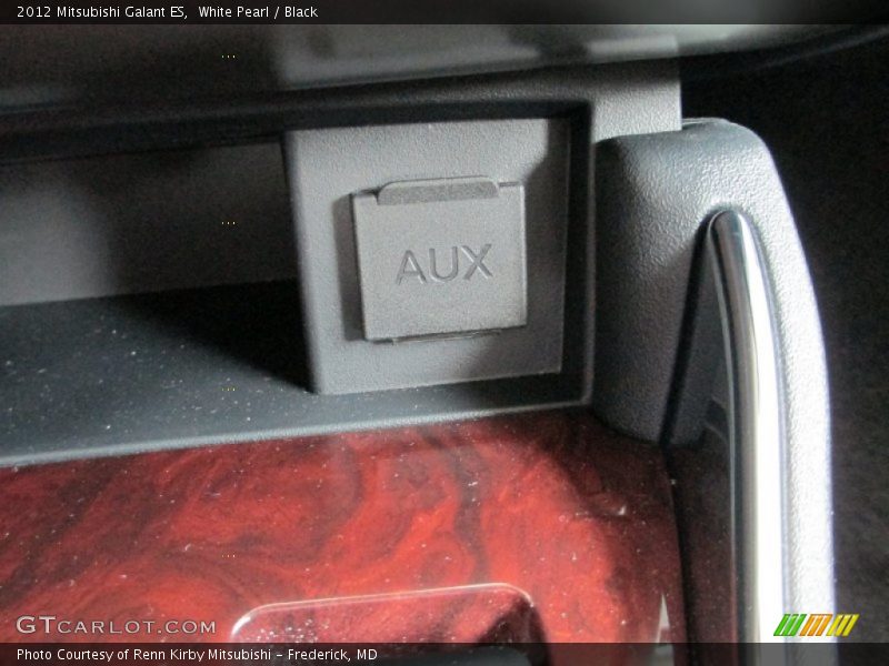 White Pearl / Black 2012 Mitsubishi Galant ES