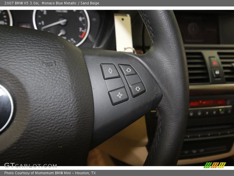 Controls of 2007 X5 3.0si