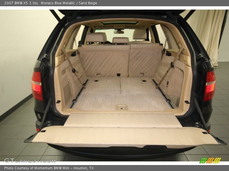  2007 X5 3.0si Trunk
