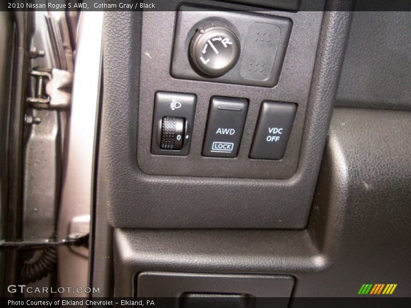 Gotham Gray / Black 2010 Nissan Rogue S AWD