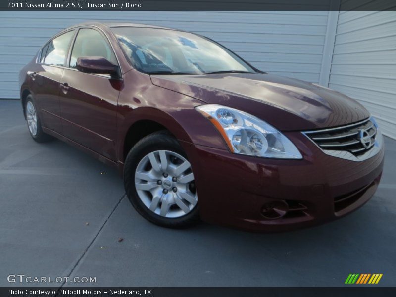 Tuscan Sun / Blond 2011 Nissan Altima 2.5 S