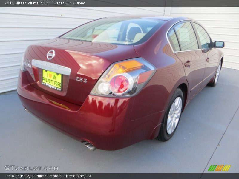 Tuscan Sun / Blond 2011 Nissan Altima 2.5 S