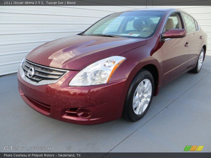 Tuscan Sun / Blond 2011 Nissan Altima 2.5 S