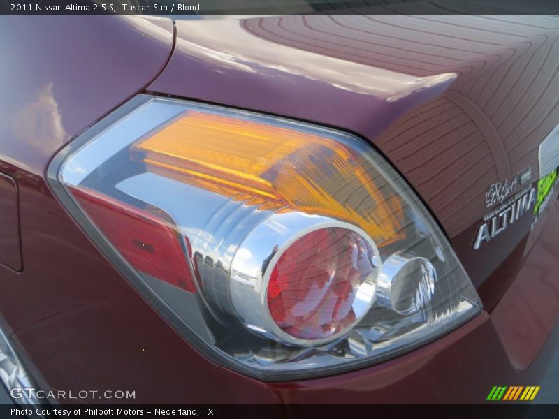 Tuscan Sun / Blond 2011 Nissan Altima 2.5 S