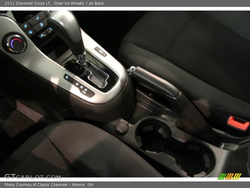Silver Ice Metallic / Jet Black 2011 Chevrolet Cruze LT