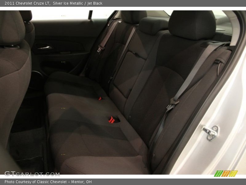 Silver Ice Metallic / Jet Black 2011 Chevrolet Cruze LT