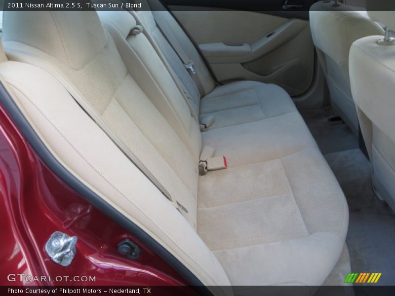 Tuscan Sun / Blond 2011 Nissan Altima 2.5 S