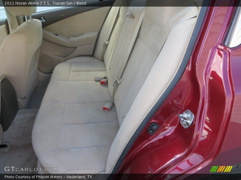 Tuscan Sun / Blond 2011 Nissan Altima 2.5 S