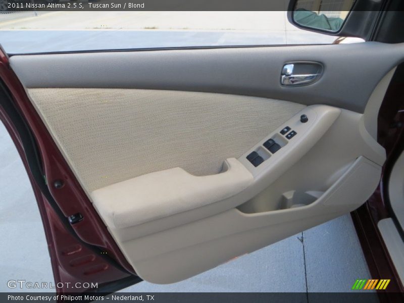Tuscan Sun / Blond 2011 Nissan Altima 2.5 S