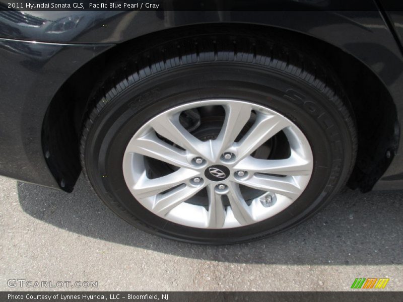 Pacific Blue Pearl / Gray 2011 Hyundai Sonata GLS