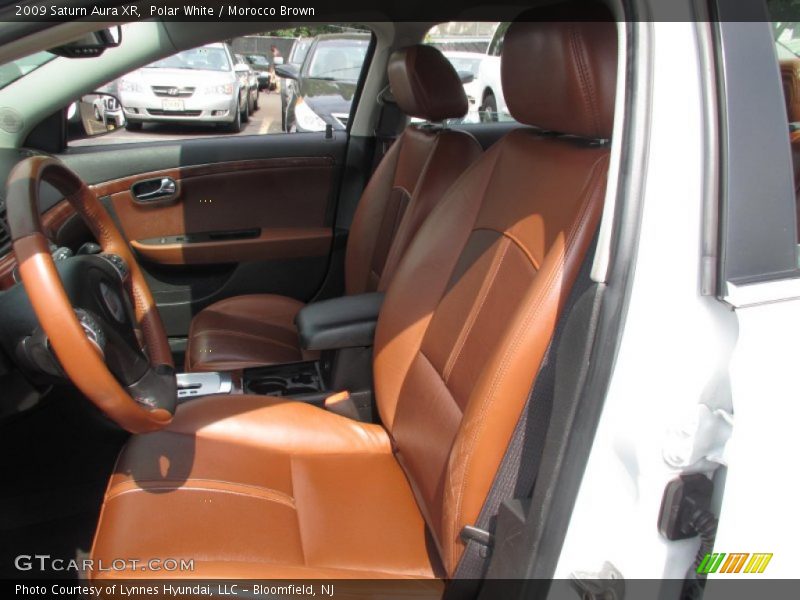 Polar White / Morocco Brown 2009 Saturn Aura XR
