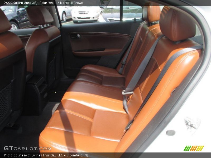 Polar White / Morocco Brown 2009 Saturn Aura XR