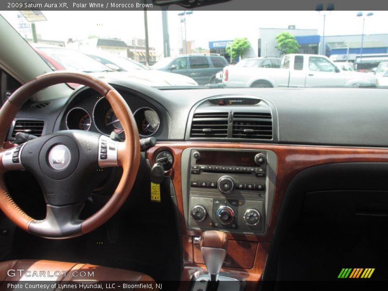 Polar White / Morocco Brown 2009 Saturn Aura XR