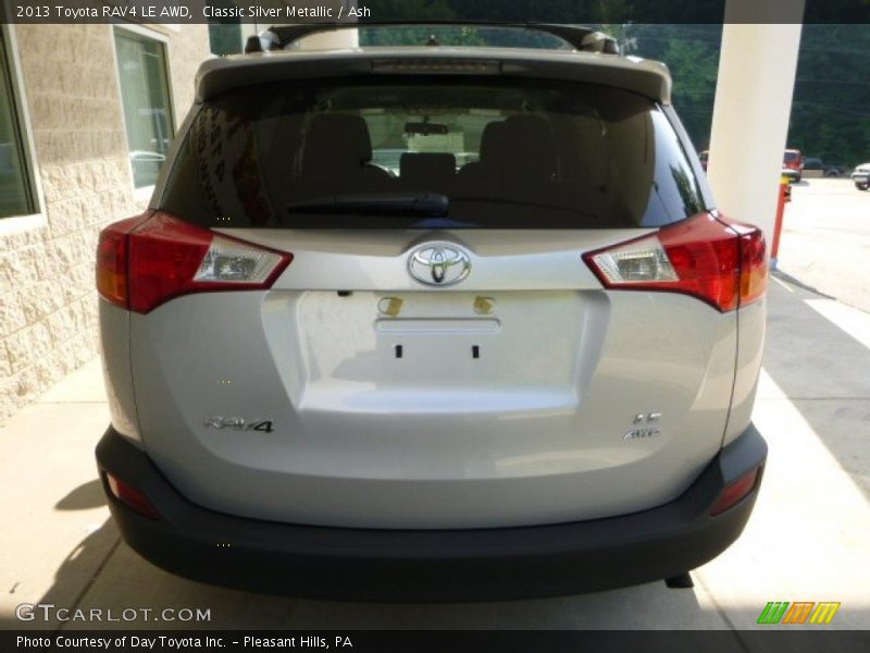 Classic Silver Metallic / Ash 2013 Toyota RAV4 LE AWD