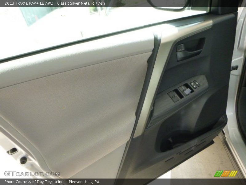 Classic Silver Metallic / Ash 2013 Toyota RAV4 LE AWD