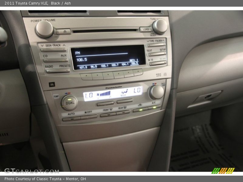 Black / Ash 2011 Toyota Camry XLE