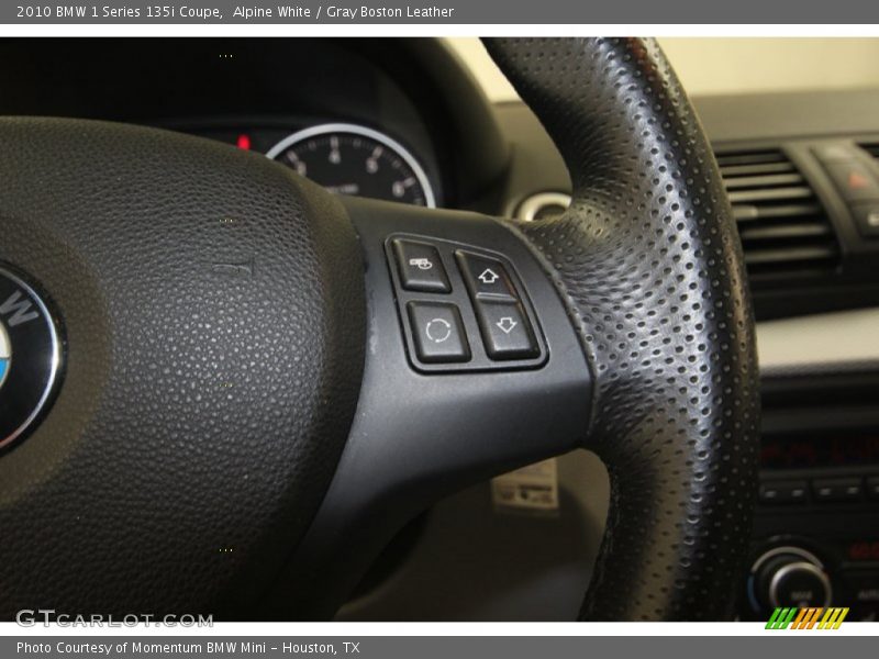 Controls of 2010 1 Series 135i Coupe
