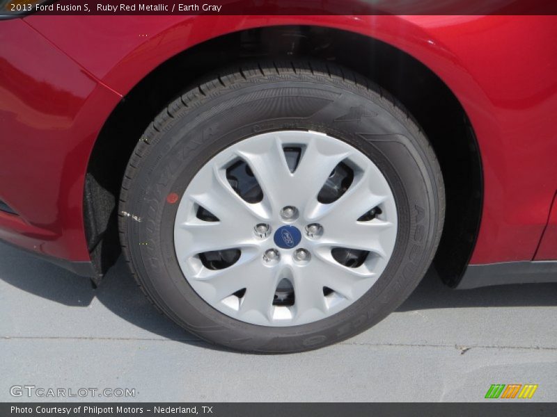 Ruby Red Metallic / Earth Gray 2013 Ford Fusion S