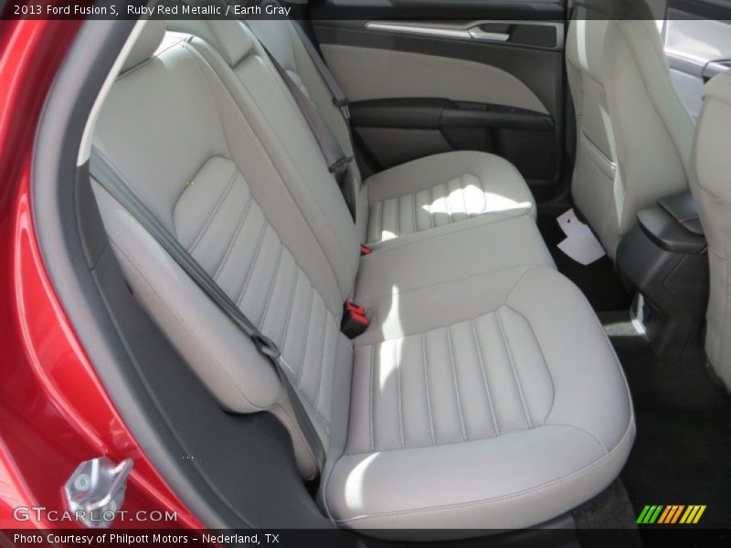 Ruby Red Metallic / Earth Gray 2013 Ford Fusion S