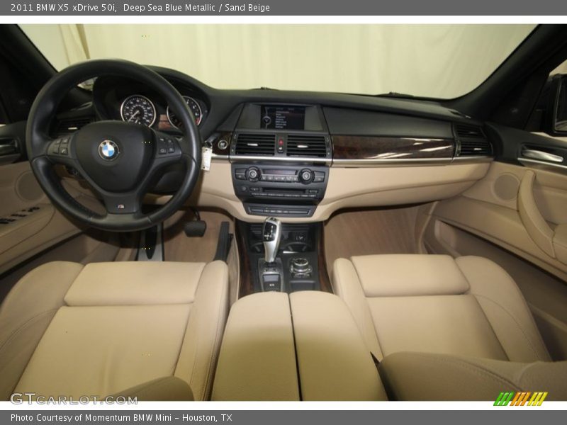 Dashboard of 2011 X5 xDrive 50i