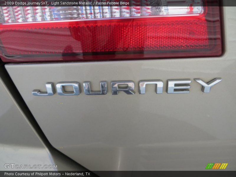 Light Sandstone Metallic / Pastel Pebble Beige 2009 Dodge Journey SXT