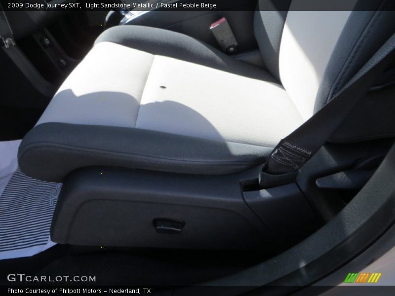 Light Sandstone Metallic / Pastel Pebble Beige 2009 Dodge Journey SXT