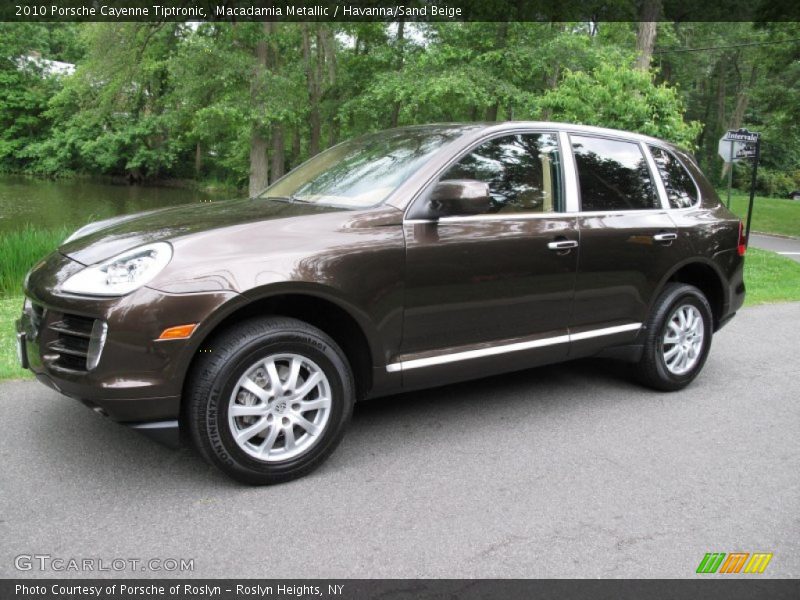 Macadamia Metallic / Havanna/Sand Beige 2010 Porsche Cayenne Tiptronic