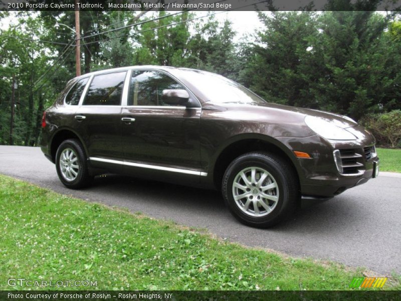 Macadamia Metallic / Havanna/Sand Beige 2010 Porsche Cayenne Tiptronic