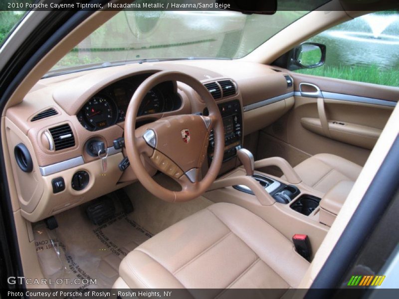 Macadamia Metallic / Havanna/Sand Beige 2010 Porsche Cayenne Tiptronic