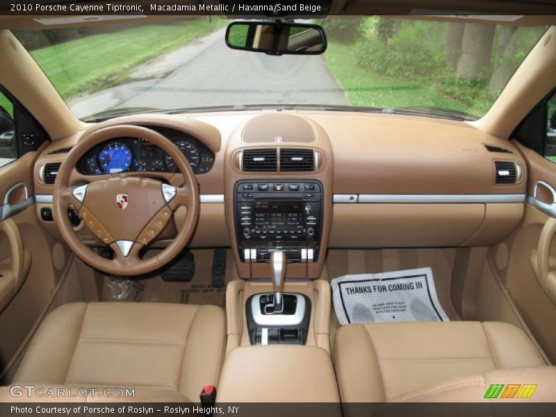 Macadamia Metallic / Havanna/Sand Beige 2010 Porsche Cayenne Tiptronic